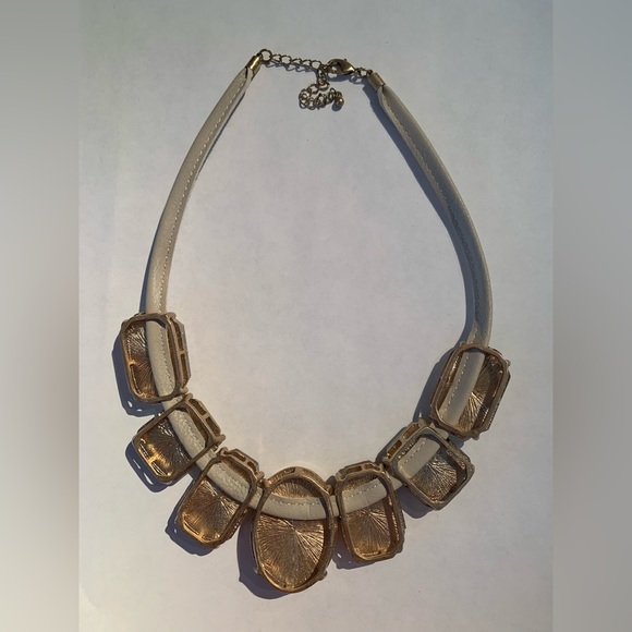 Statement Necklace - Picture 2 of 3